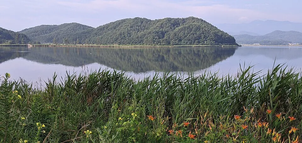 Hwajinpo Lake in Goseong