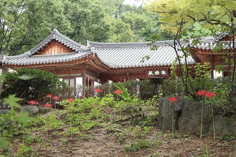 Gilsangsa Temple in Seongbuk-gu, Seoul.