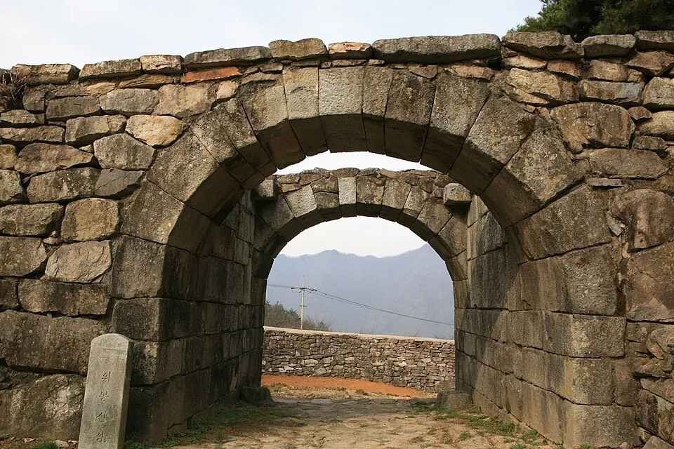 The stone archway at Wibongsanseong Fortress.